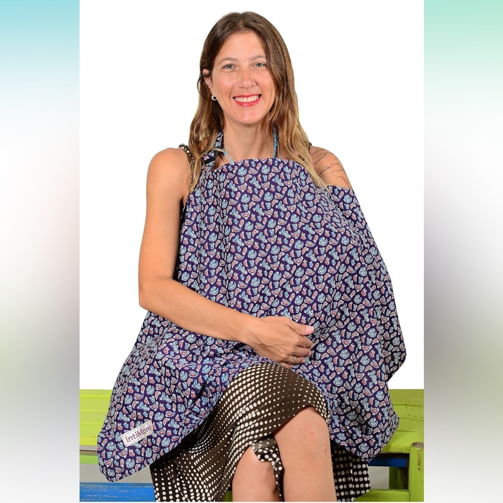 IntiMom Nursing Cover with Carrying Pouch
